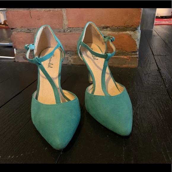 Modcloth Shoes - ModCloth Retro Turquoise Suede Heels